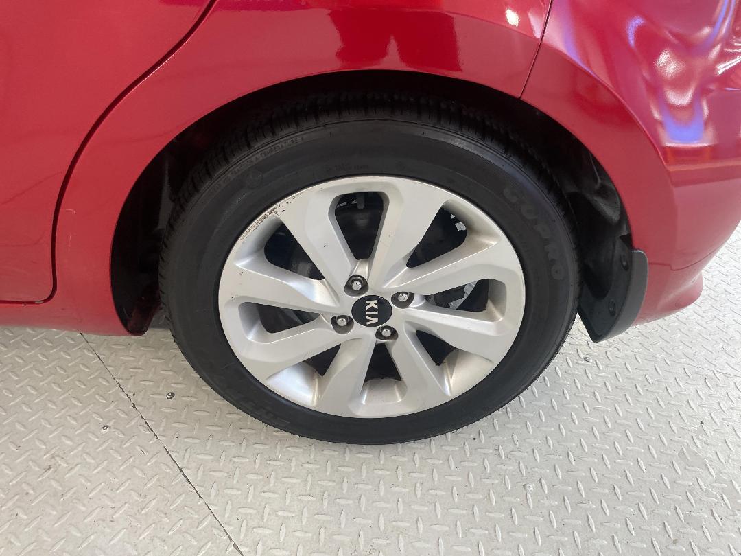 Photo '11' of KIA RIO