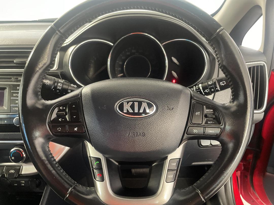 Photo '27' of KIA RIO