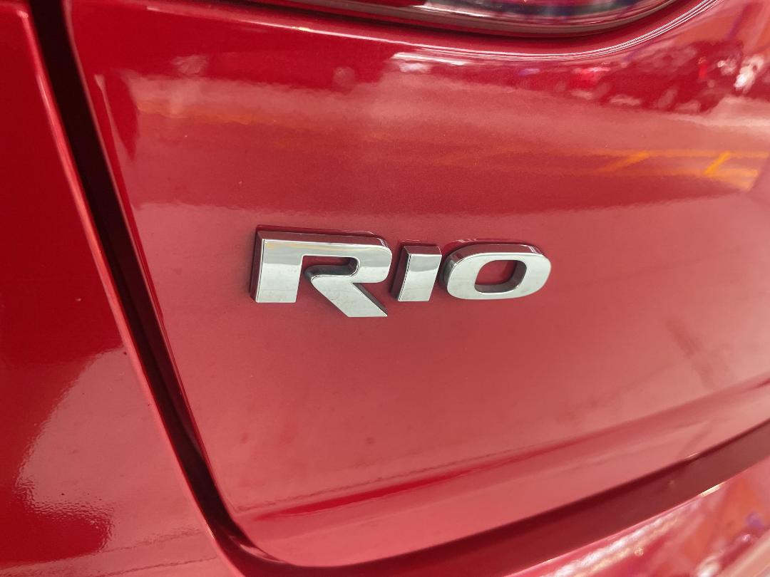 Photo '34' of KIA RIO