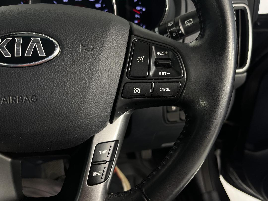 Photo '23' of KIA RIO