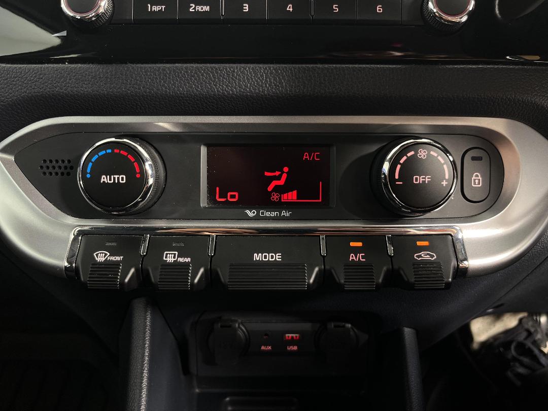 Photo '26' of KIA RIO