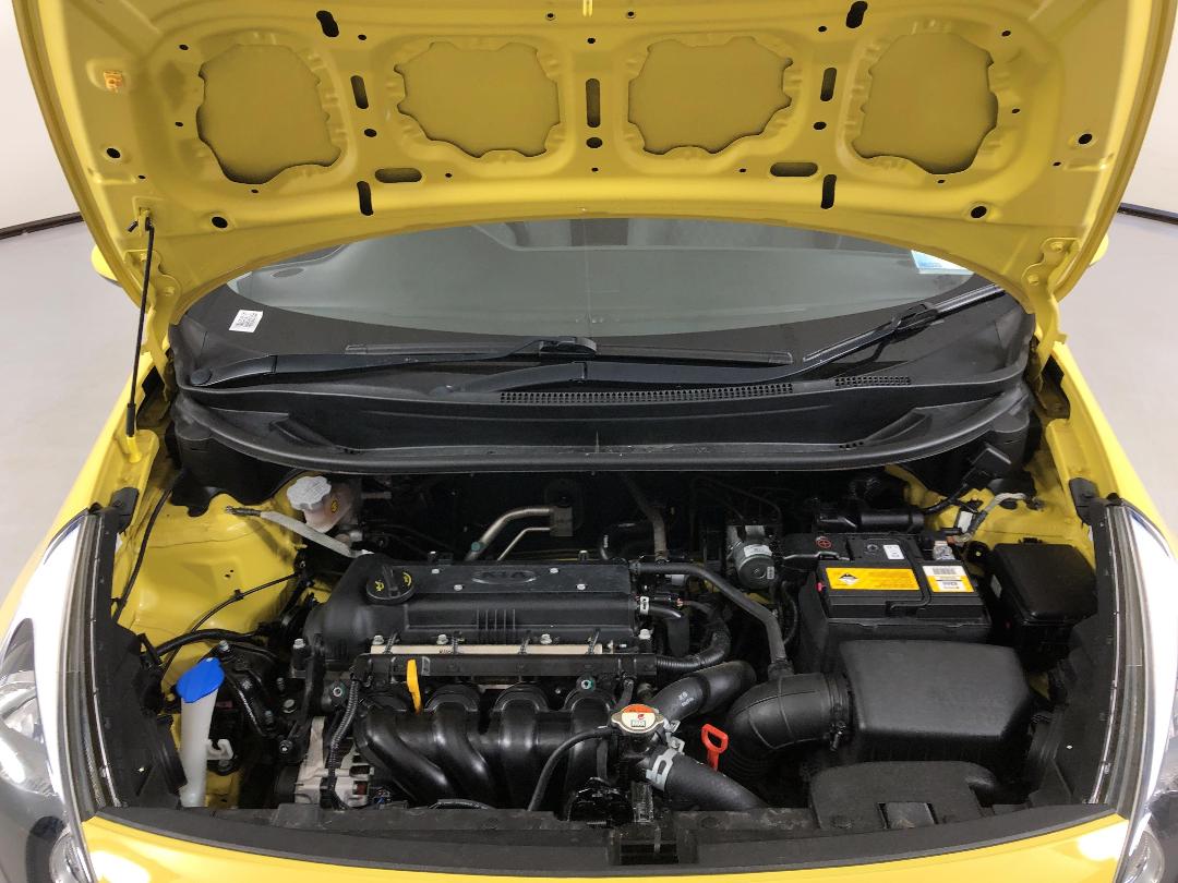 Photo '13' of KIA RIO Photo '13' of KIA RIO