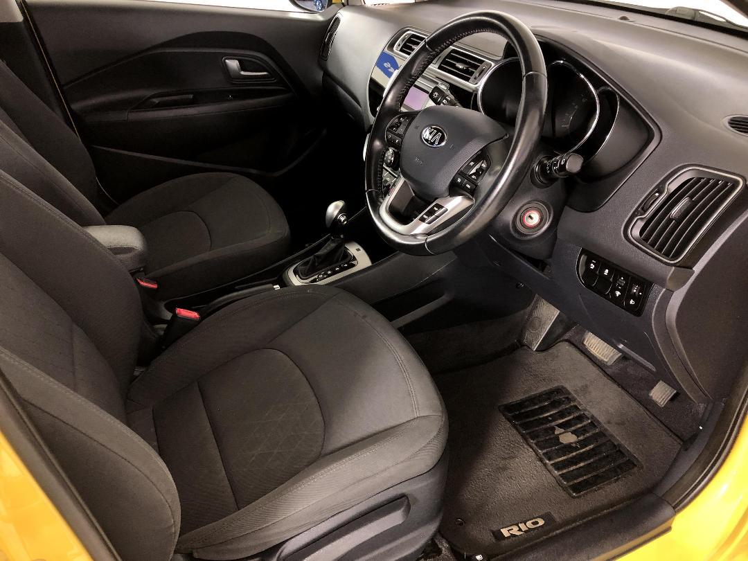 Photo '16' of KIA RIO Photo '16' of KIA RIO
