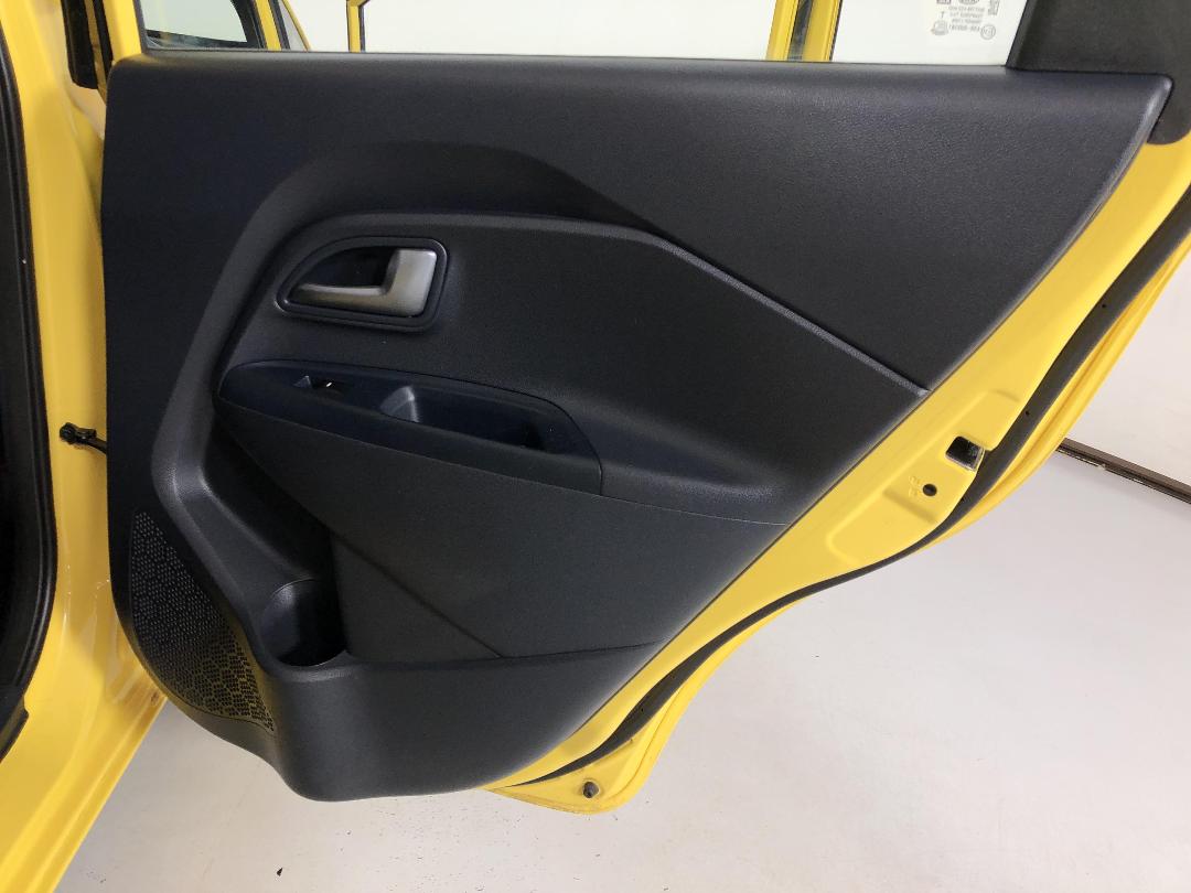 Photo '19' of KIA RIO Photo '19' of KIA RIO