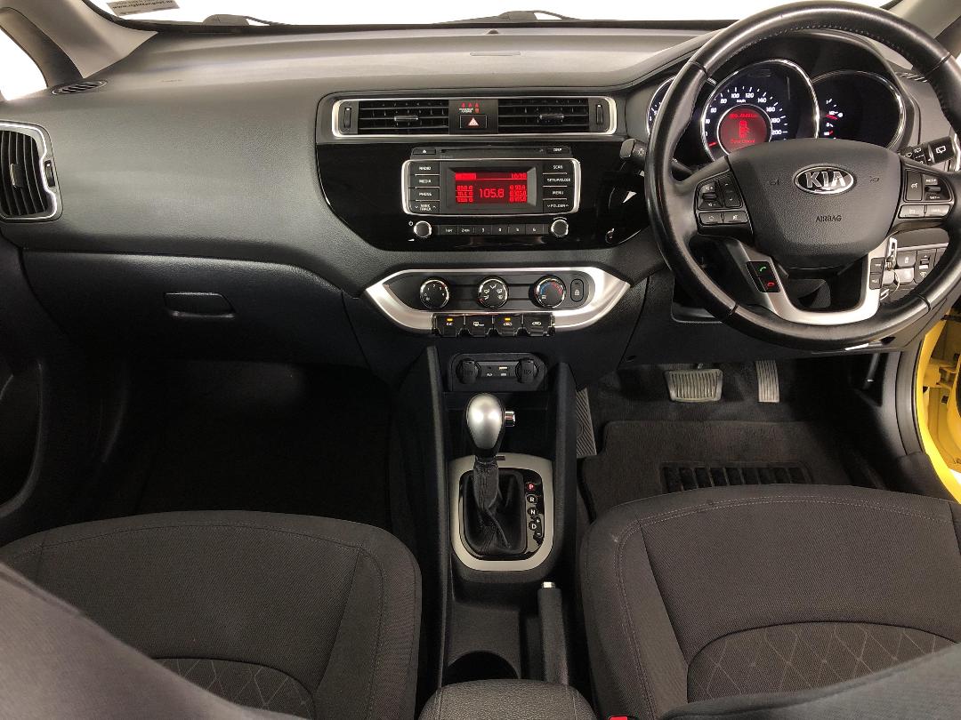 Photo '17' of KIA RIO Photo '17' of KIA RIO