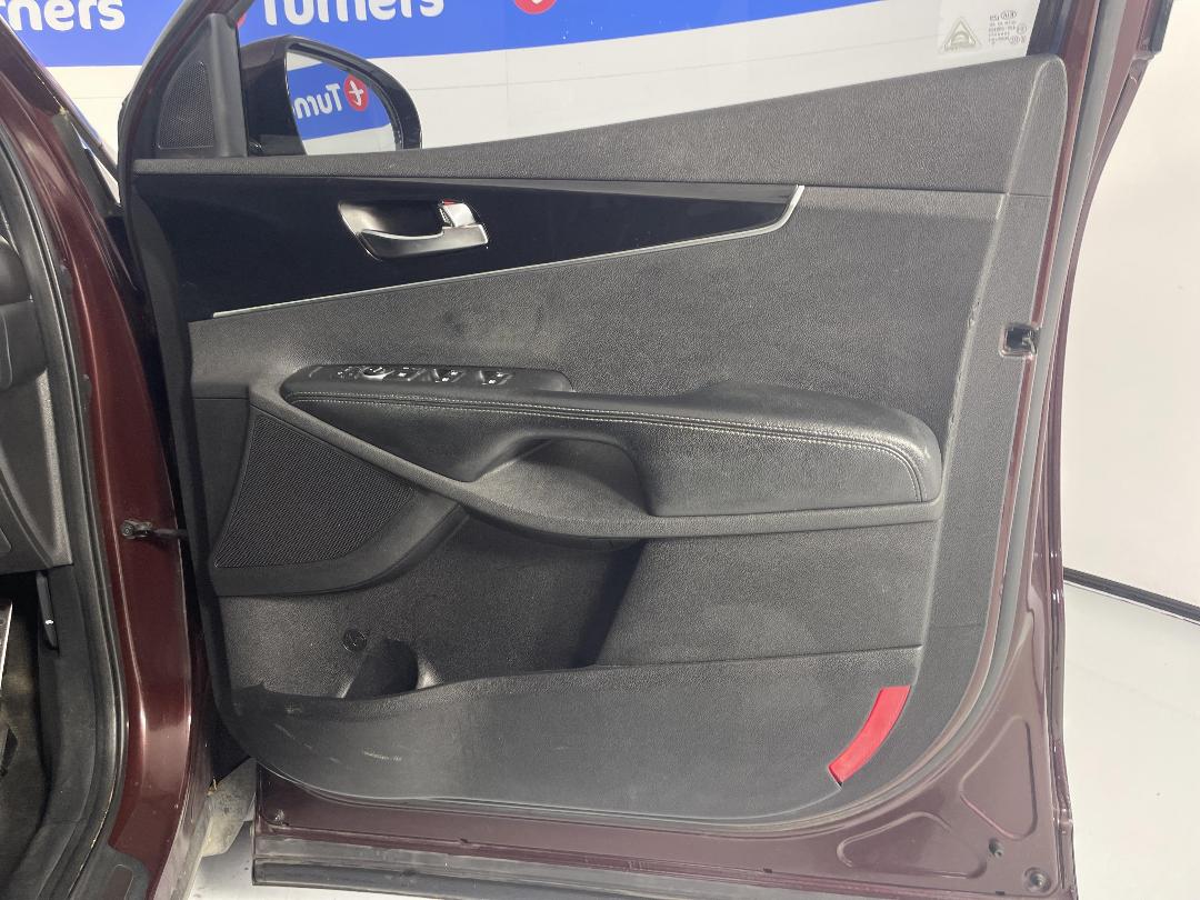 Photo '15' of KIA Sorento