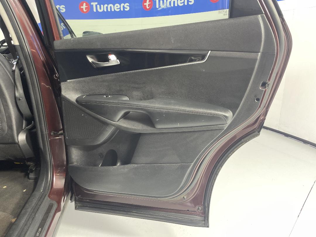 Photo '19' of KIA Sorento