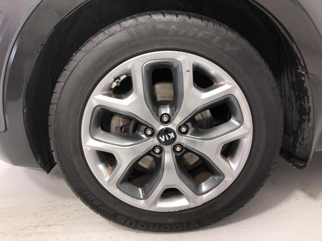 Photo '10' of KIA Sorento