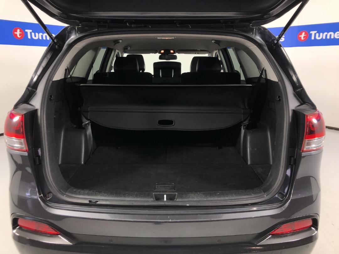 Photo '14' of KIA Sorento