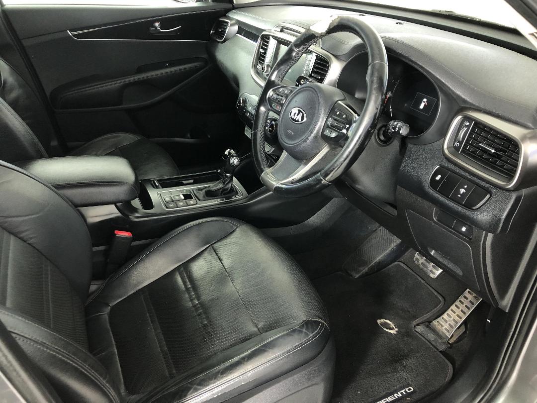 Photo '16' of KIA Sorento Photo '16' of KIA Sorento