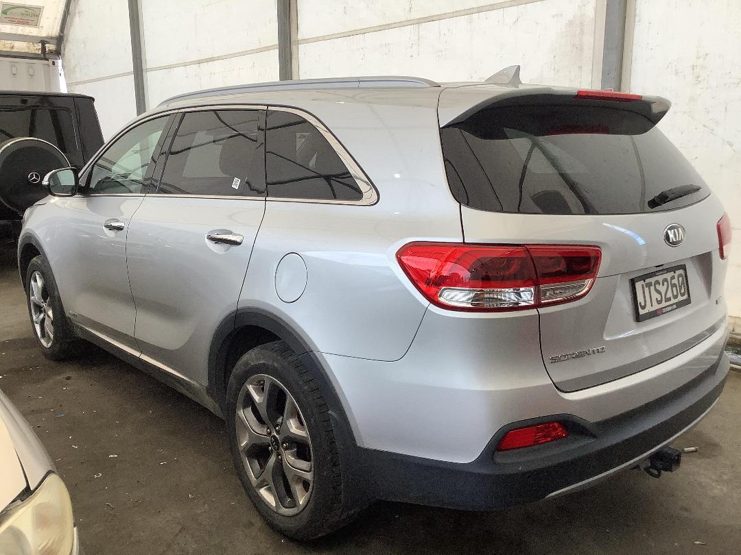 Photo '3' of KIA Sorento EX Photo '3' of KIA Sorento EX