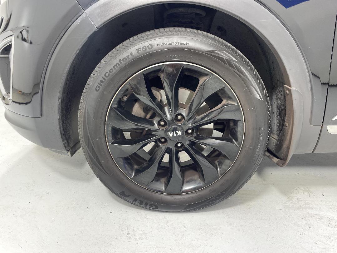 Photo '10' of KIA Sorento