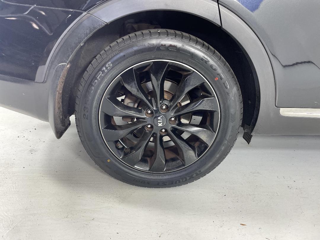 Photo '12' of KIA Sorento