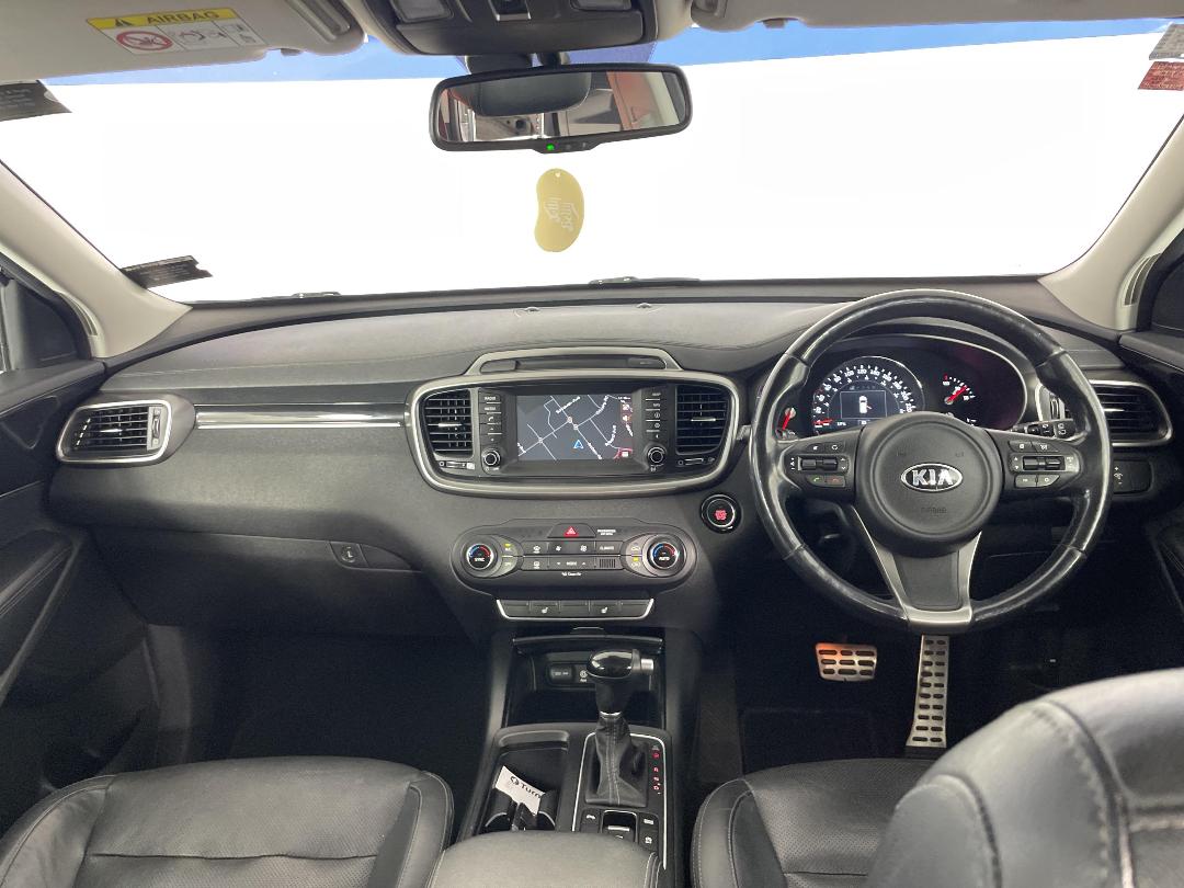 Photo '17' of KIA Sorento