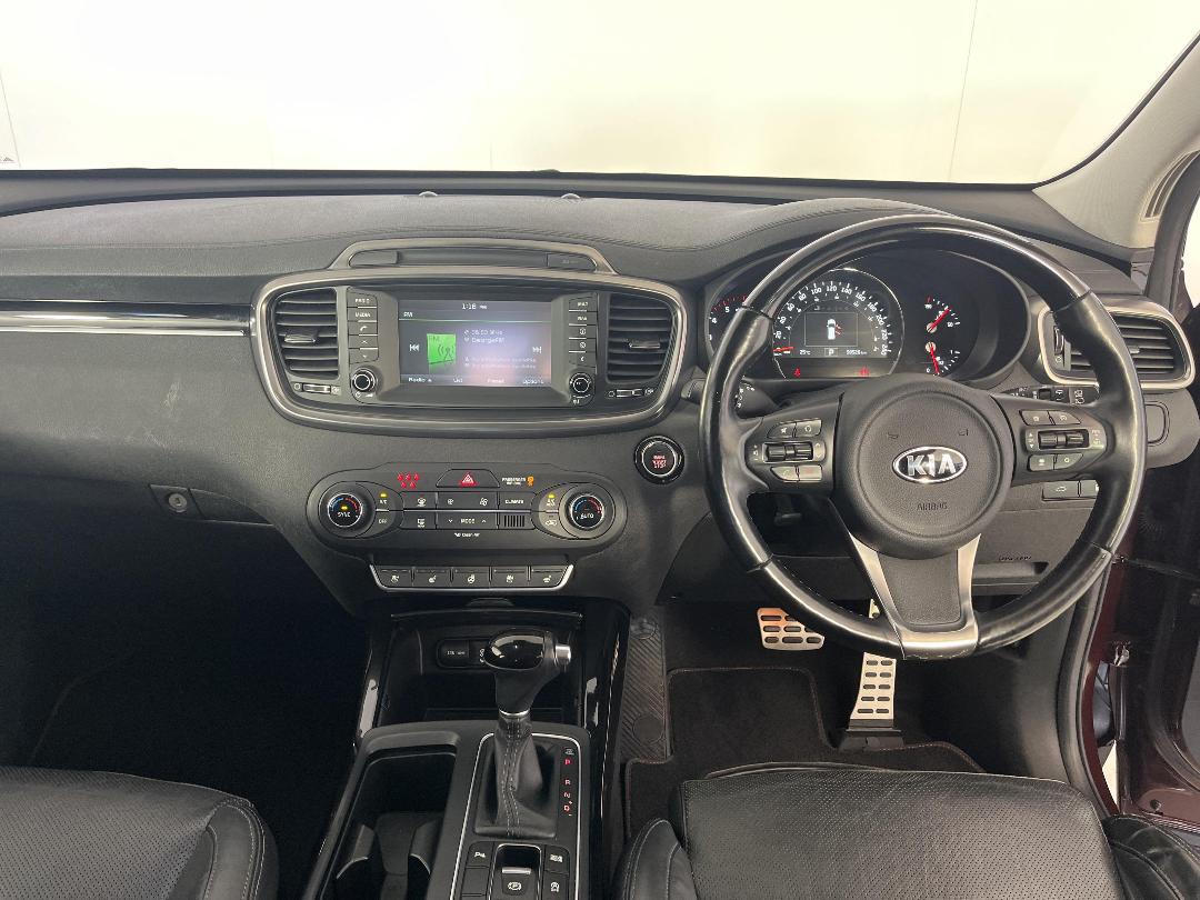 Photo '17' of KIA Sorento