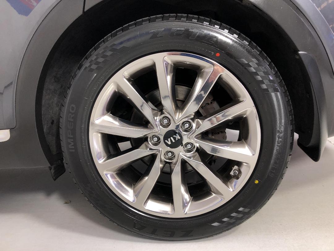 Photo '11' of KIA Sorento Photo '11' of KIA Sorento