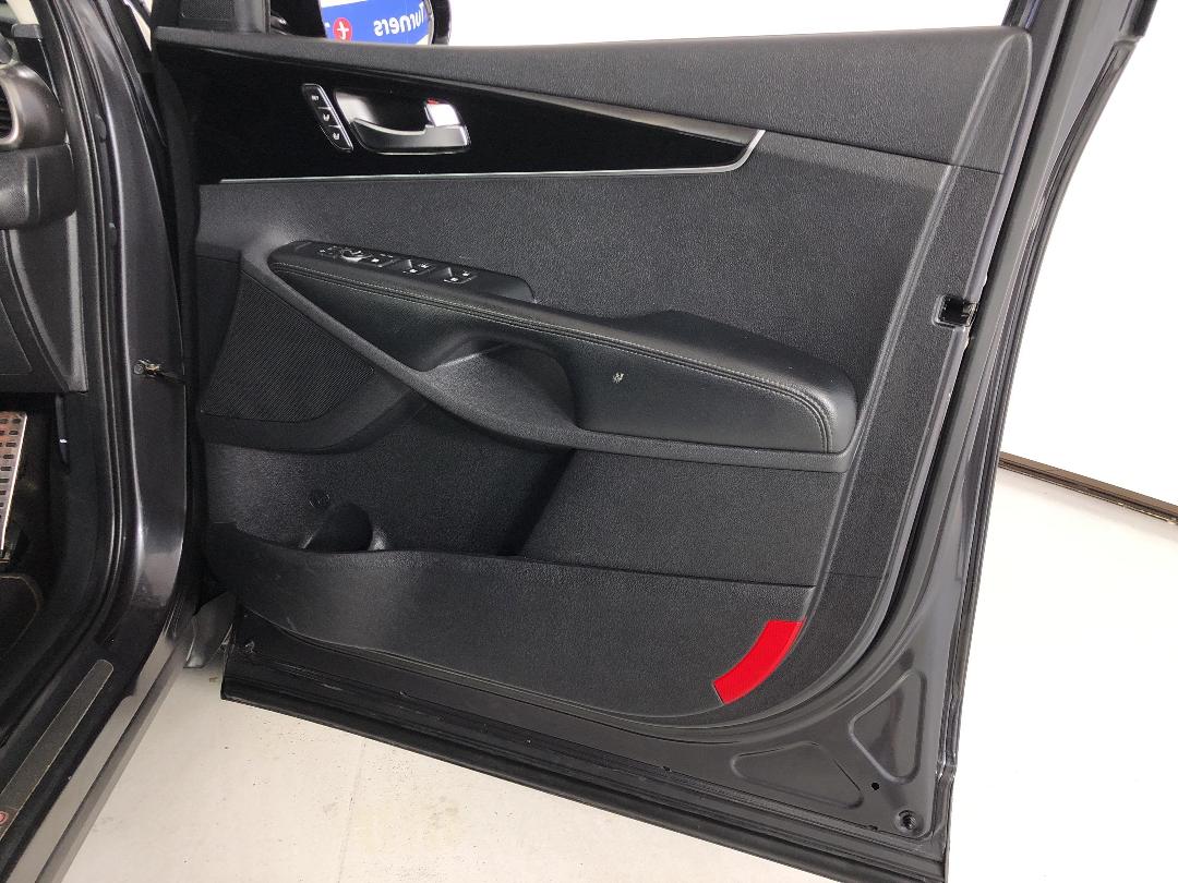 Photo '15' of KIA Sorento Photo '15' of KIA Sorento
