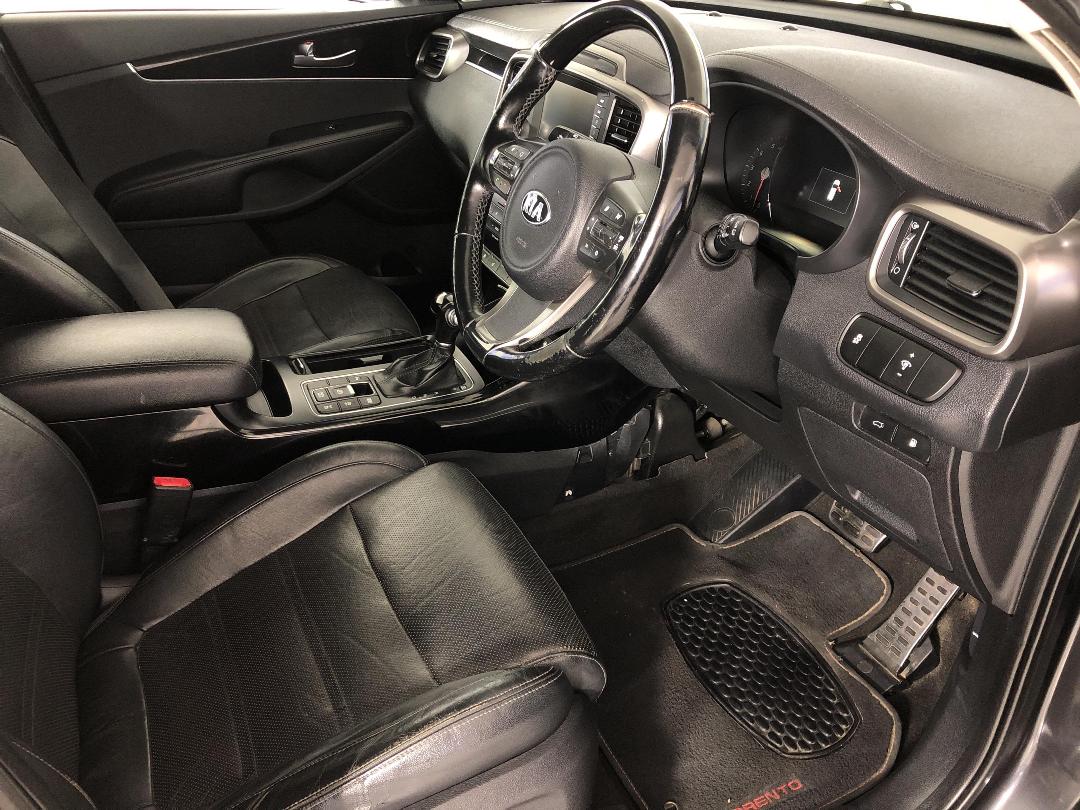 Photo '16' of KIA Sorento Photo '16' of KIA Sorento