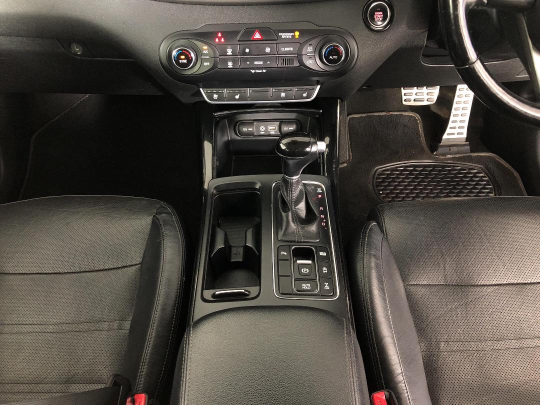 Photo '18' of KIA Sorento Photo '18' of KIA Sorento