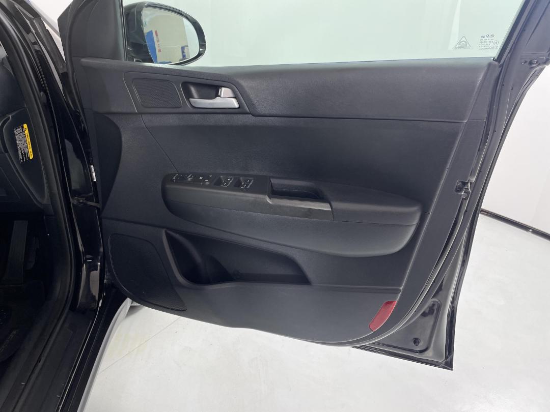 Photo '15' of KIA Sportage Photo '15' of KIA Sportage