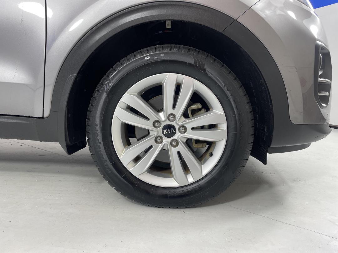 Photo '9' of KIA Sportage Photo '9' of KIA Sportage