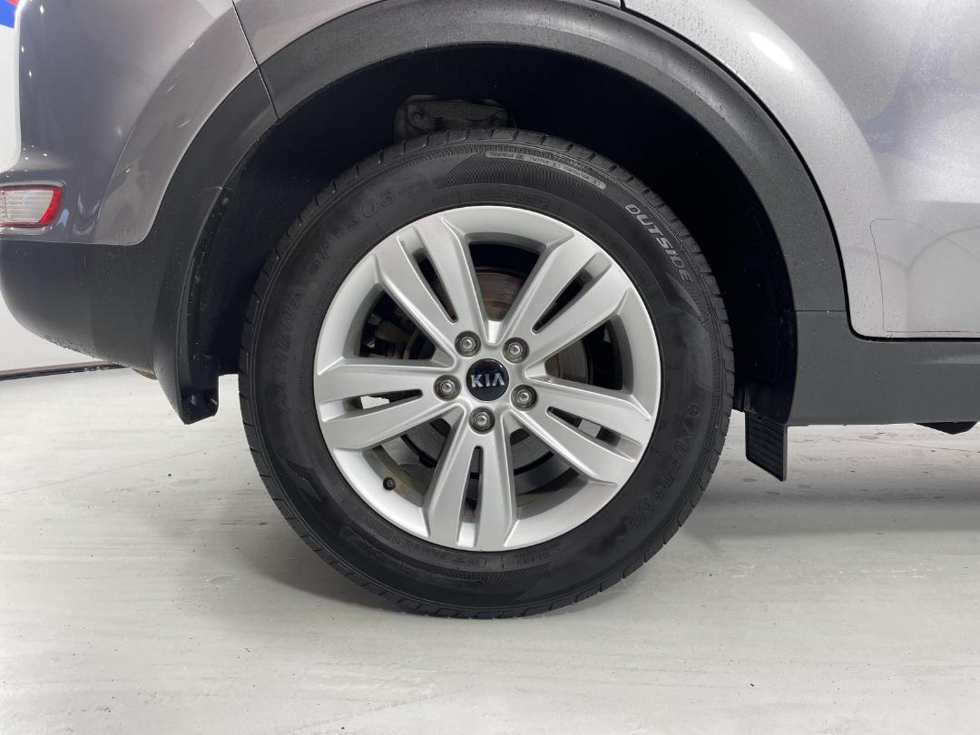 Photo '12' of KIA Sportage Photo '12' of KIA Sportage