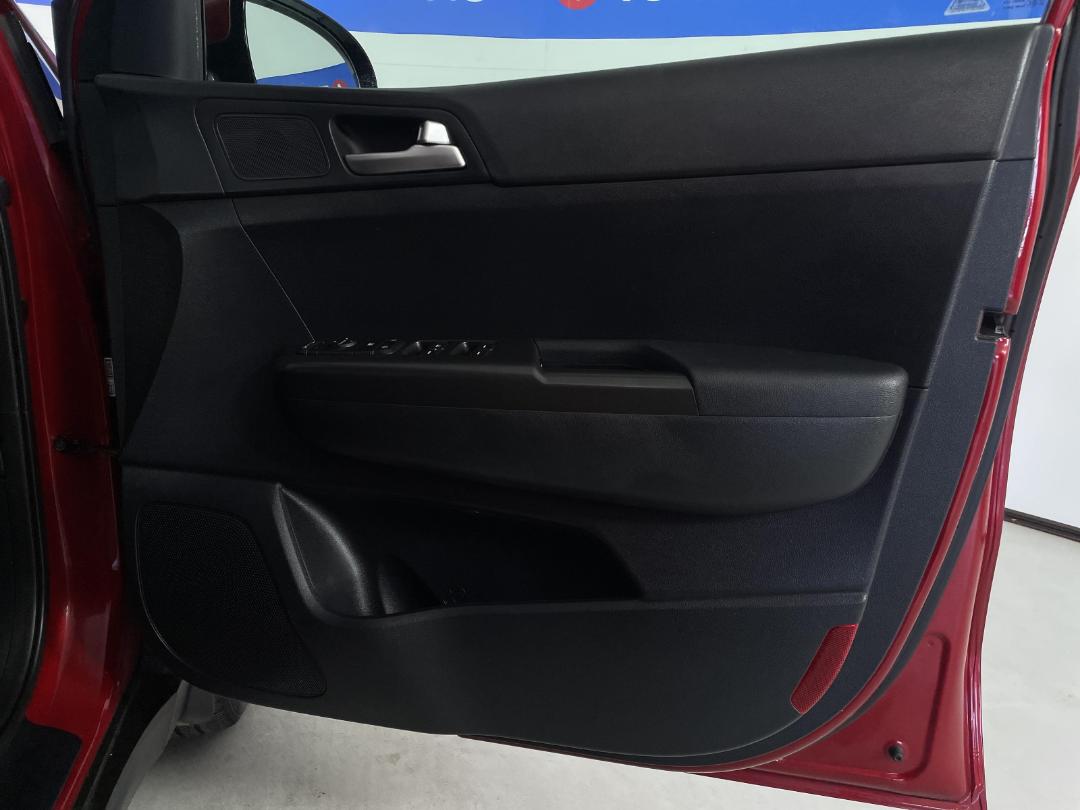 Photo '15' of KIA Sportage Photo '15' of KIA Sportage