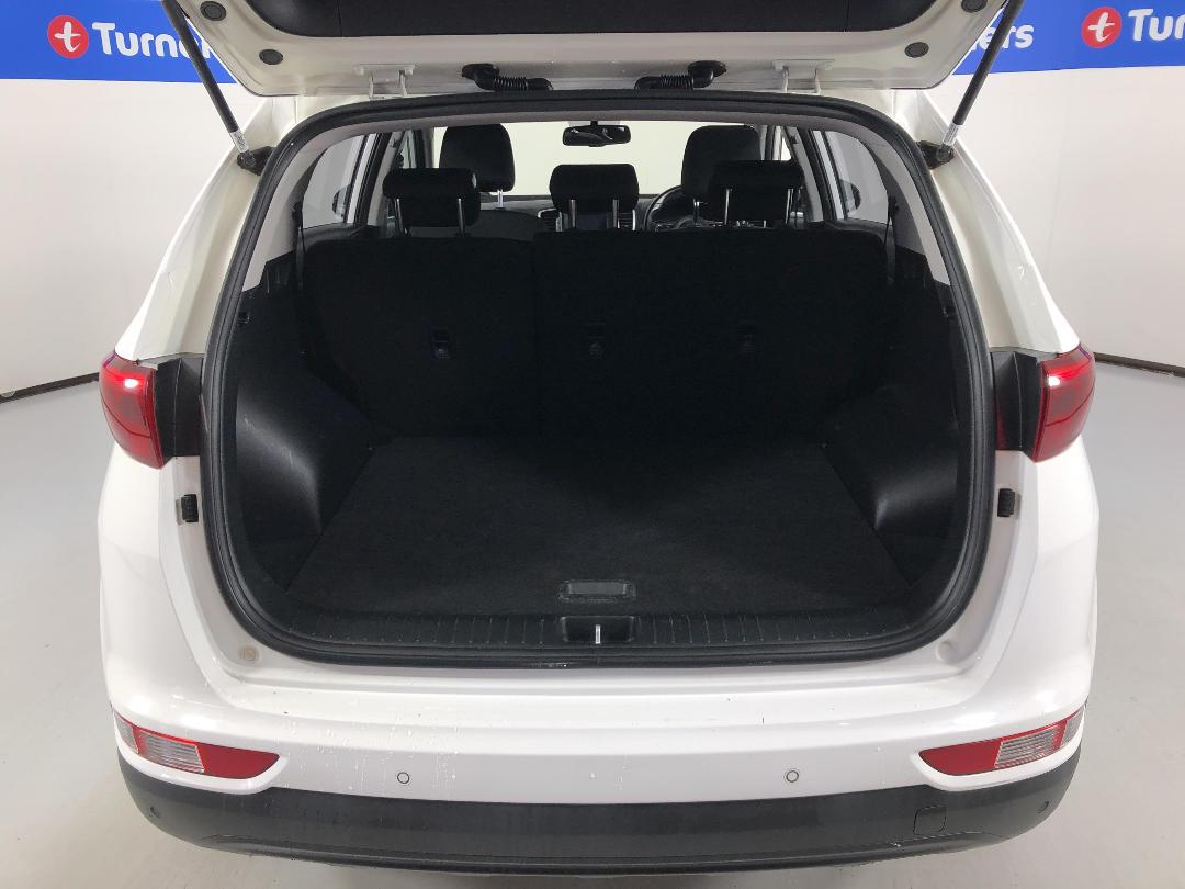 Photo '14' of KIA Sportage Photo '14' of KIA Sportage