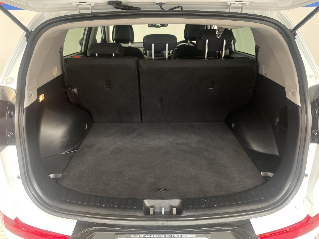 Photo '14' of KIA Sportage Photo '14' of KIA Sportage