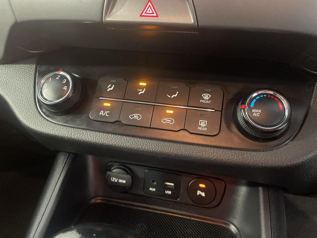 Photo '31' of KIA Sportage Photo '31' of KIA Sportage