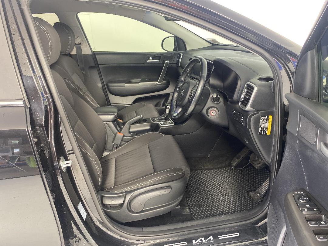 Photo '16' of KIA Sportage