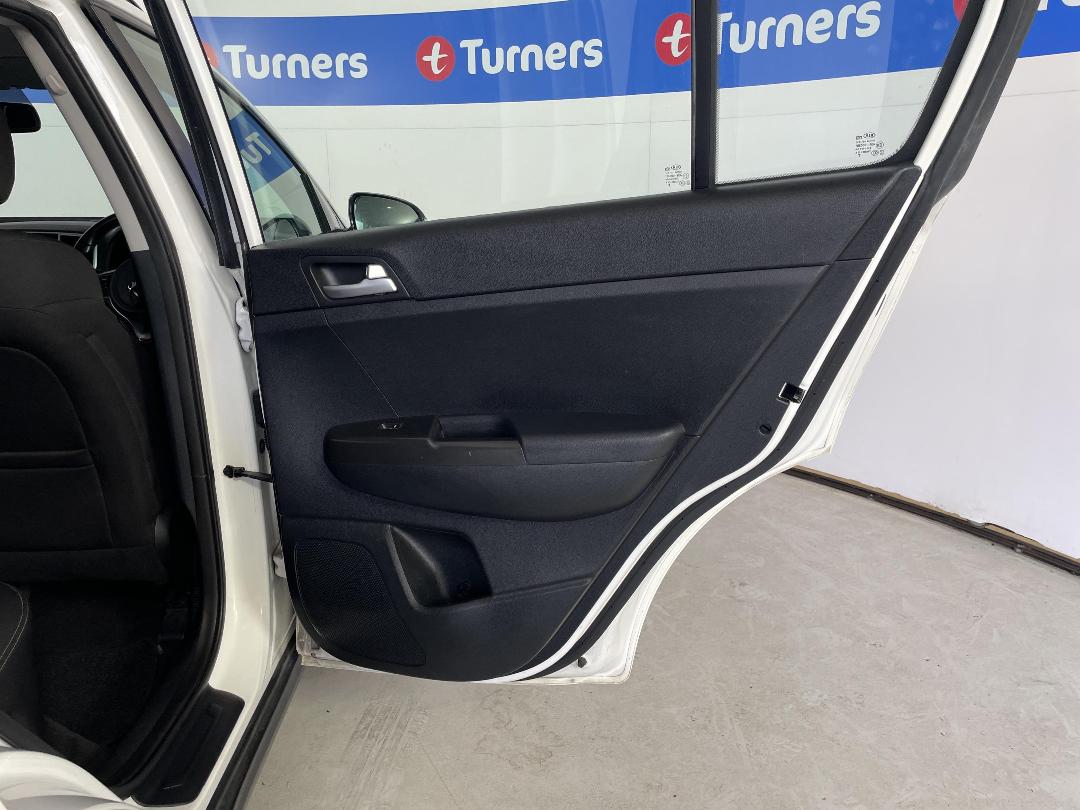 Photo '19' of KIA Sportage Photo '19' of KIA Sportage