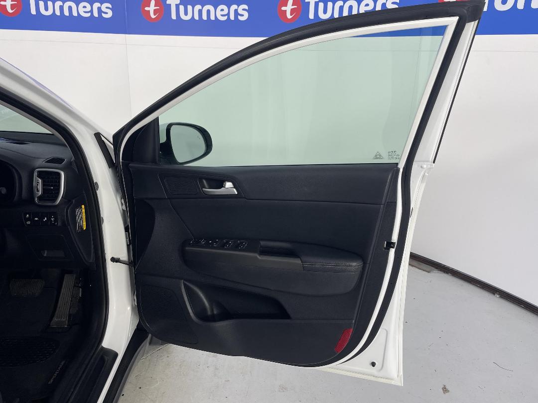 Photo '15' of KIA Sportage Photo '15' of KIA Sportage