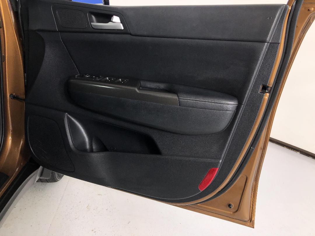 Photo '15' of KIA Sportage