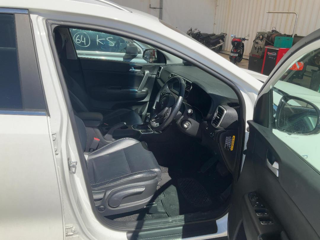 Photo '7' of KIA Sportage EX