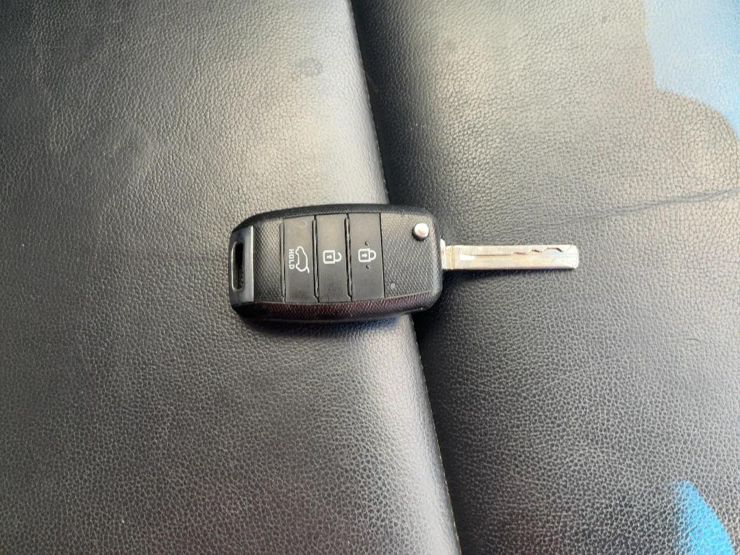 Photo '12' of KIA Sportage EX