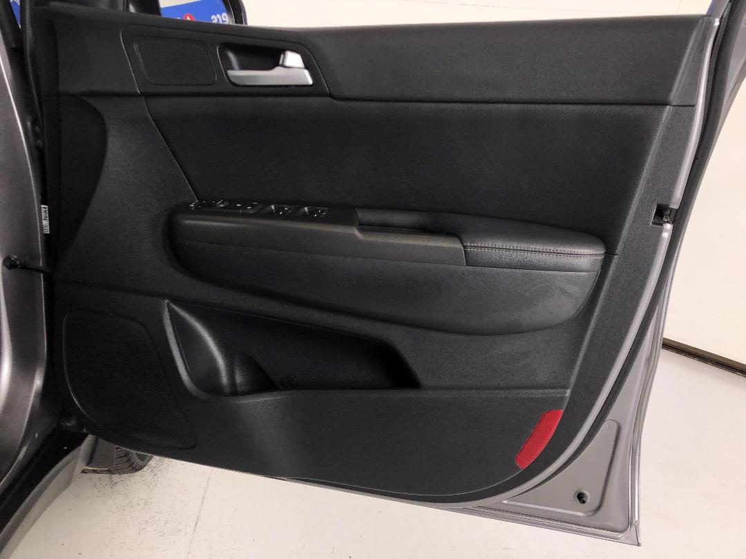 Photo '15' of KIA Sportage