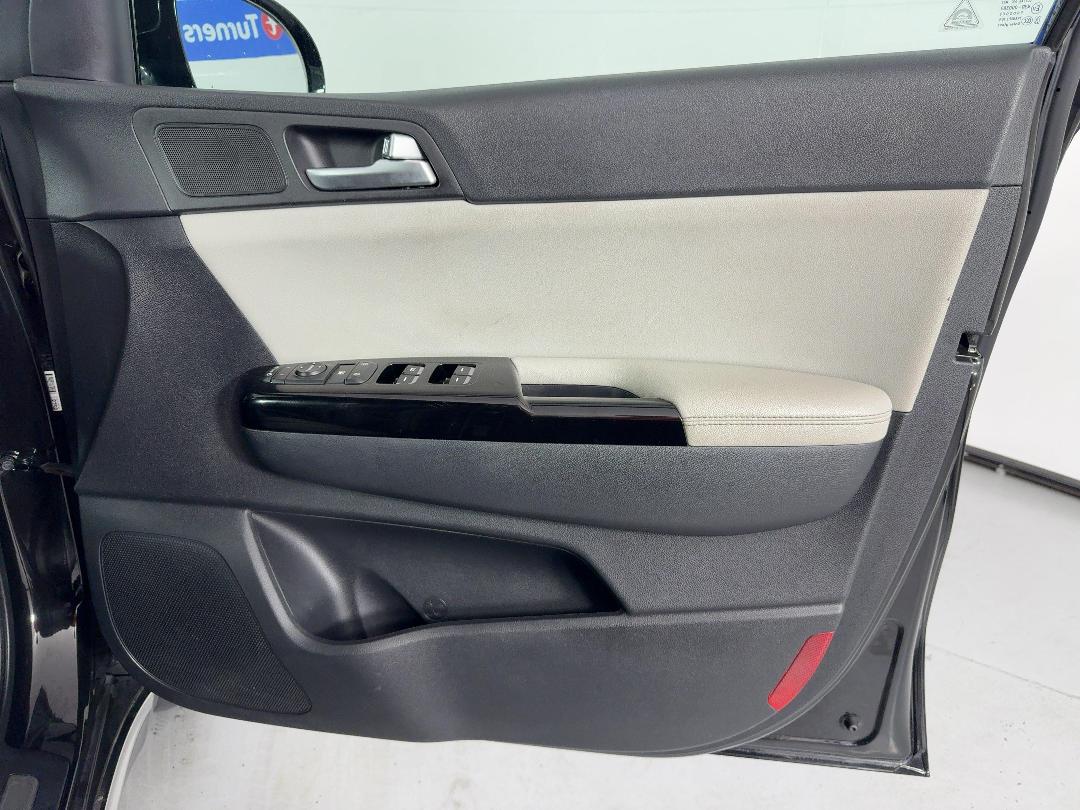 Photo '15' of KIA Sportage