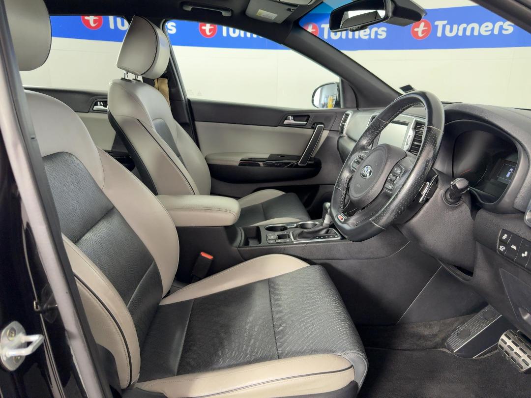 Photo '16' of KIA Sportage