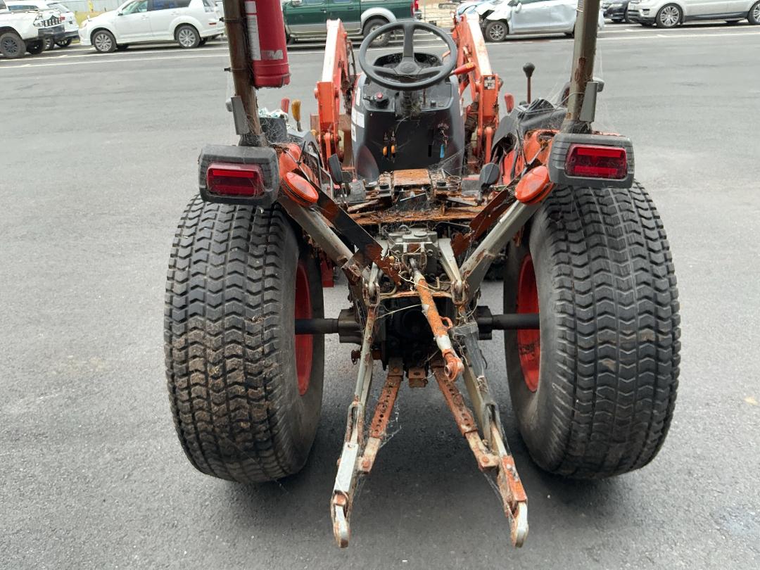 Photo '20' of Kubota B3150 Tractor