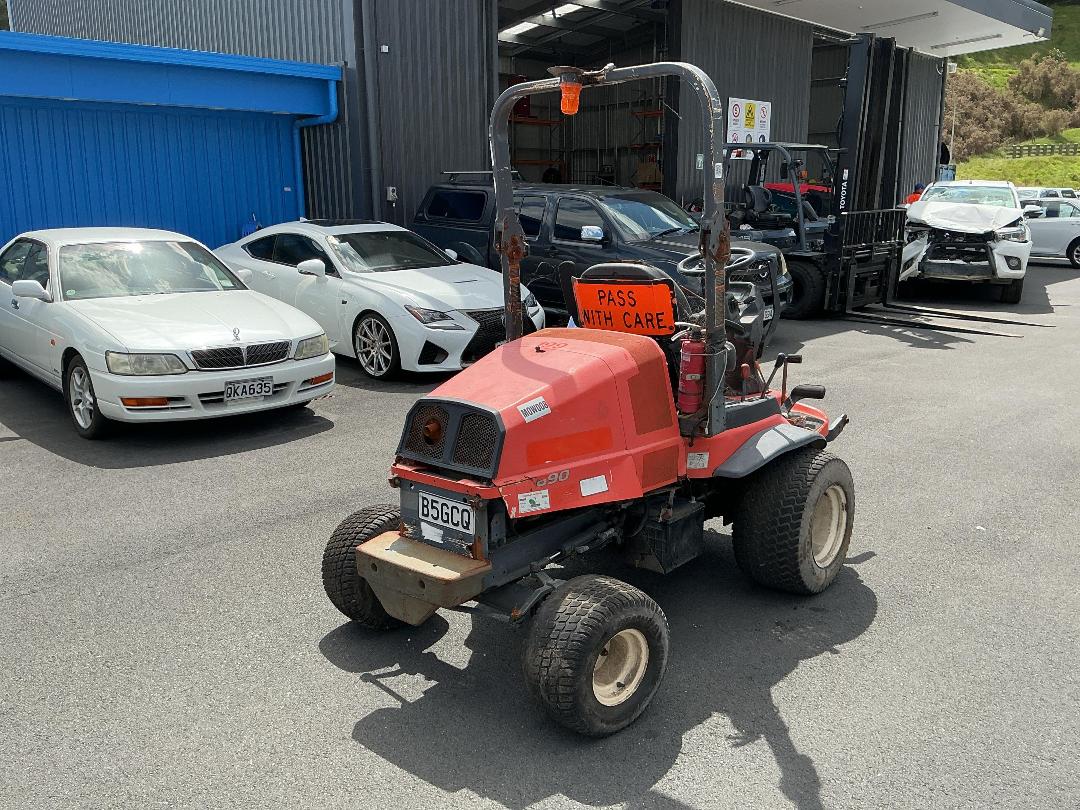 Photo '4' of Kubota F3690 Mower