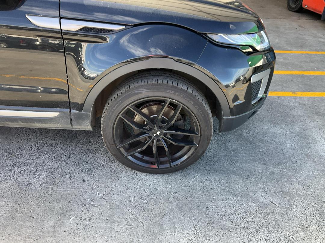 Photo '2' of Land Rover Range Rover Evoque SI4 SE Photo '2' of Land Rover Range Rover Evoque SI4 SE