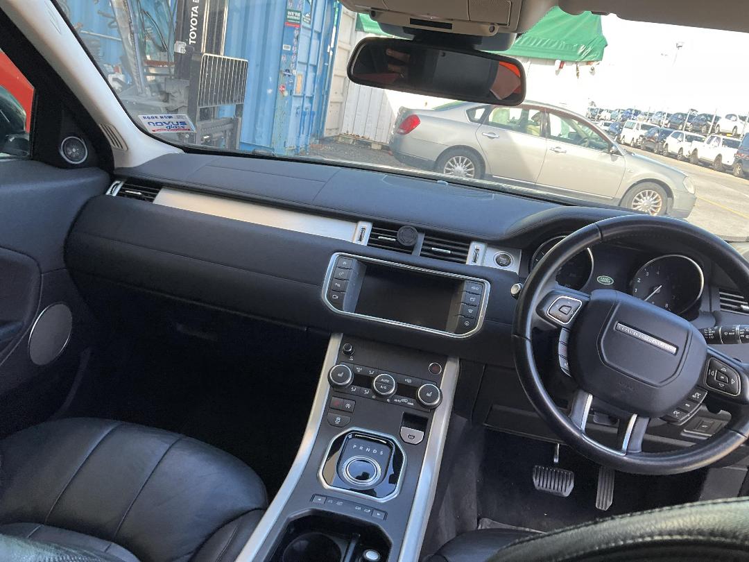 Photo '20' of Land Rover Range Rover Evoque SI4 SE Photo '20' of Land Rover Range Rover Evoque SI4 SE