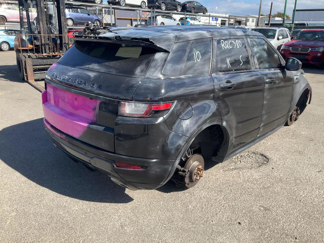 Photo '6' of Land Rover Range Rover Evoque SI4 HSE Dynamic Photo '6' of Land Rover Range Rover Evoque SI4 HSE Dynamic