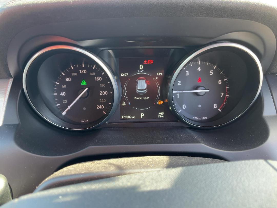 Photo '12' of Land Rover Range Rover Evoque SI4 HSE Dynamic Photo '12' of Land Rover Range Rover Evoque SI4 HSE Dynamic