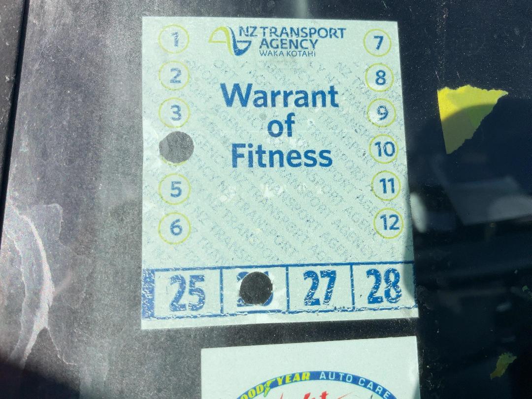 Photo '20' of Land Rover Range Rover Evoque SI4 HSE Dynamic Photo '20' of Land Rover Range Rover Evoque SI4 HSE Dynamic