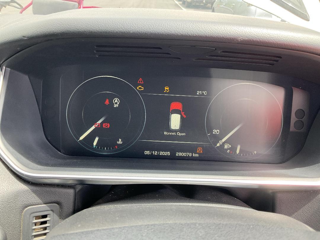 Photo '13' of Land Rover Range Rover Sport SDV6 HSE Photo '13' of Land Rover Range Rover Sport SDV6 HSE