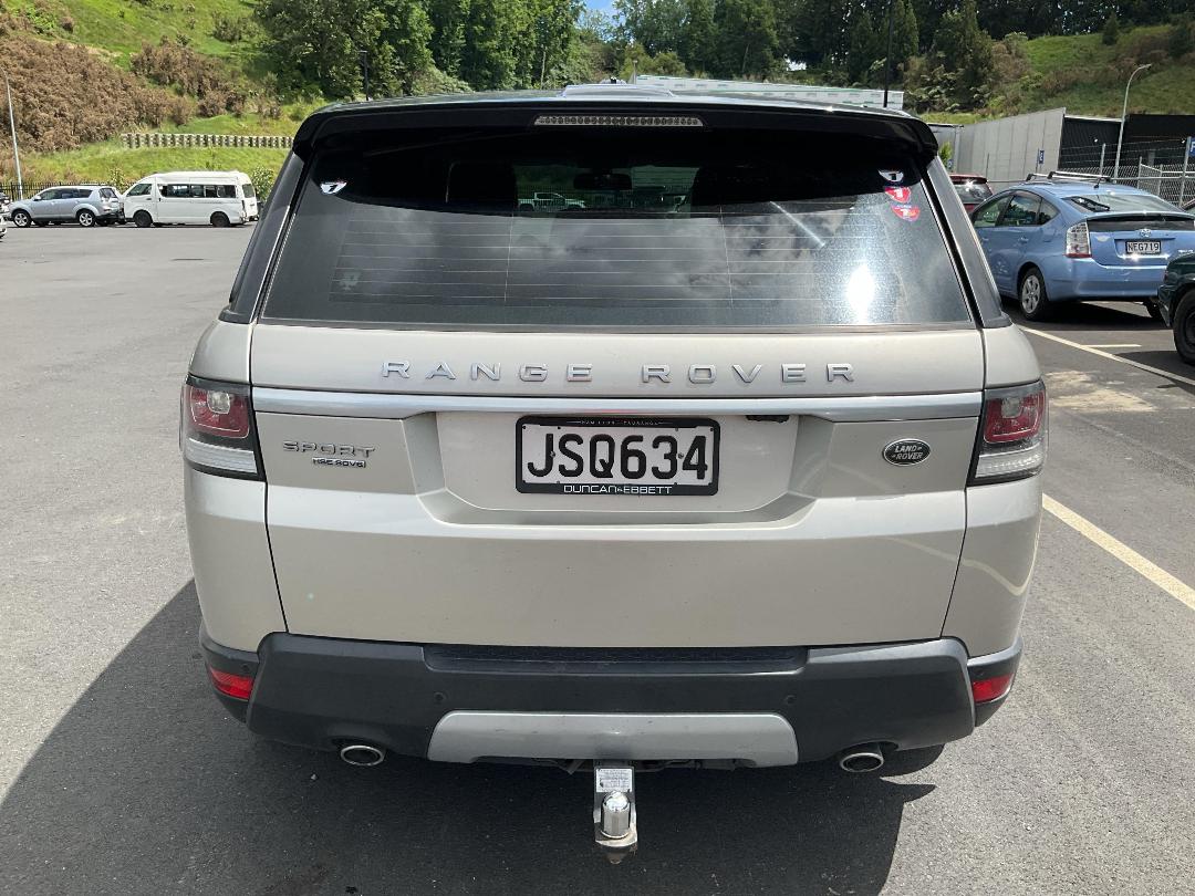 Photo '8' of Land Rover Range Rover Sport SDV6 HSE Photo '8' of Land Rover Range Rover Sport SDV6 HSE