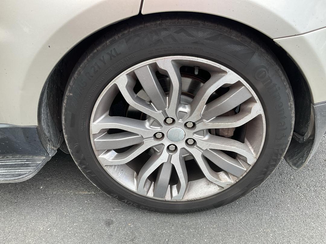 Photo '12' of Land Rover Range Rover Sport SDV6 HSE Photo '12' of Land Rover Range Rover Sport SDV6 HSE