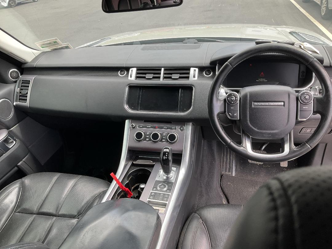 Photo '16' of Land Rover Range Rover Sport SDV6 HSE Photo '16' of Land Rover Range Rover Sport SDV6 HSE